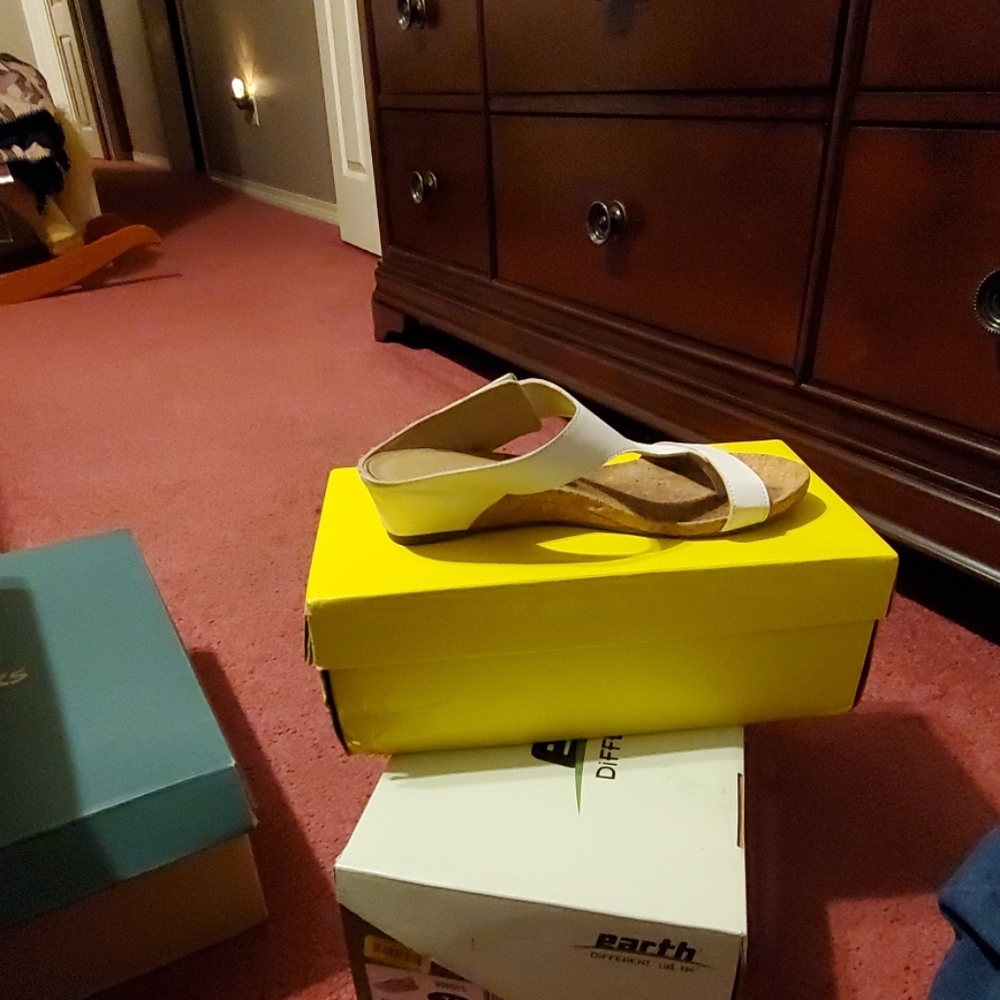 Shoes - Picture 3 of 3